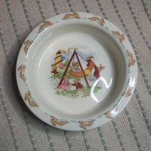 Royal Doulton Bunnykins "Swinging Boats" 6-3/8" Round Baby Plate (Bowl)